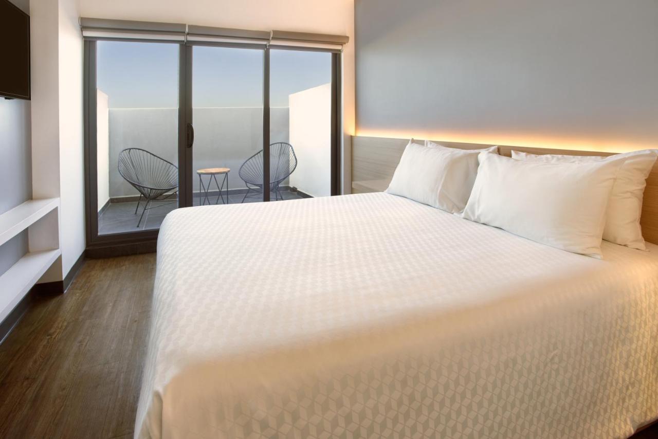 BNL Hoteles Querétaro Esterno foto